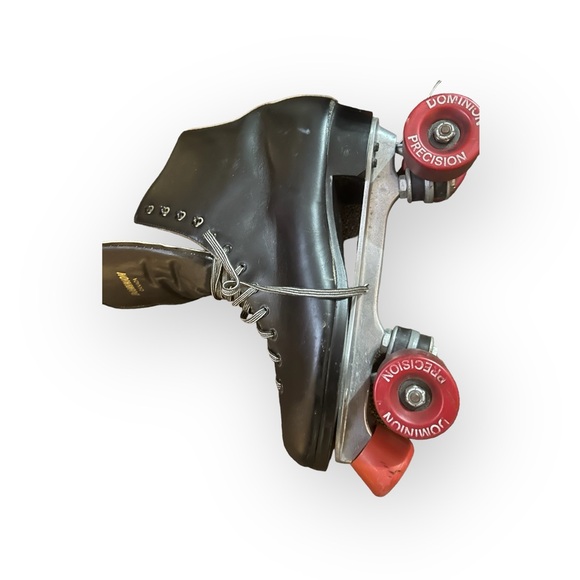 Vintage classic dominion roller skates - Picture 2 of 4